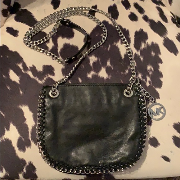 Michael Kors Handbags - Edgy Chain Michael Kors Crossbody Michael Kors Handbags - Edgy Chain Michael Kors Crossbody